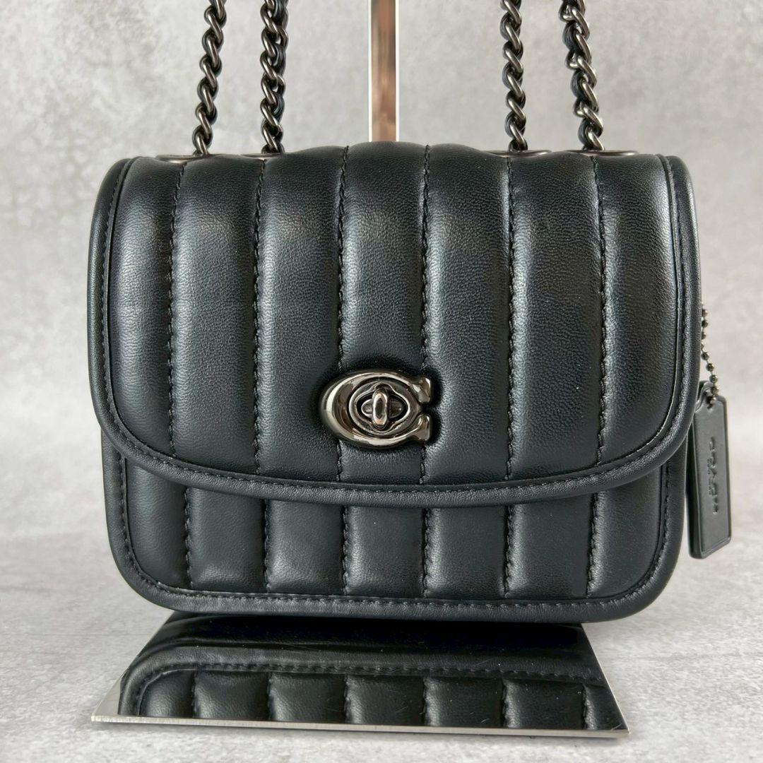コーチ　ブラック キルティング ショルダーバッグ チェーンショルダー