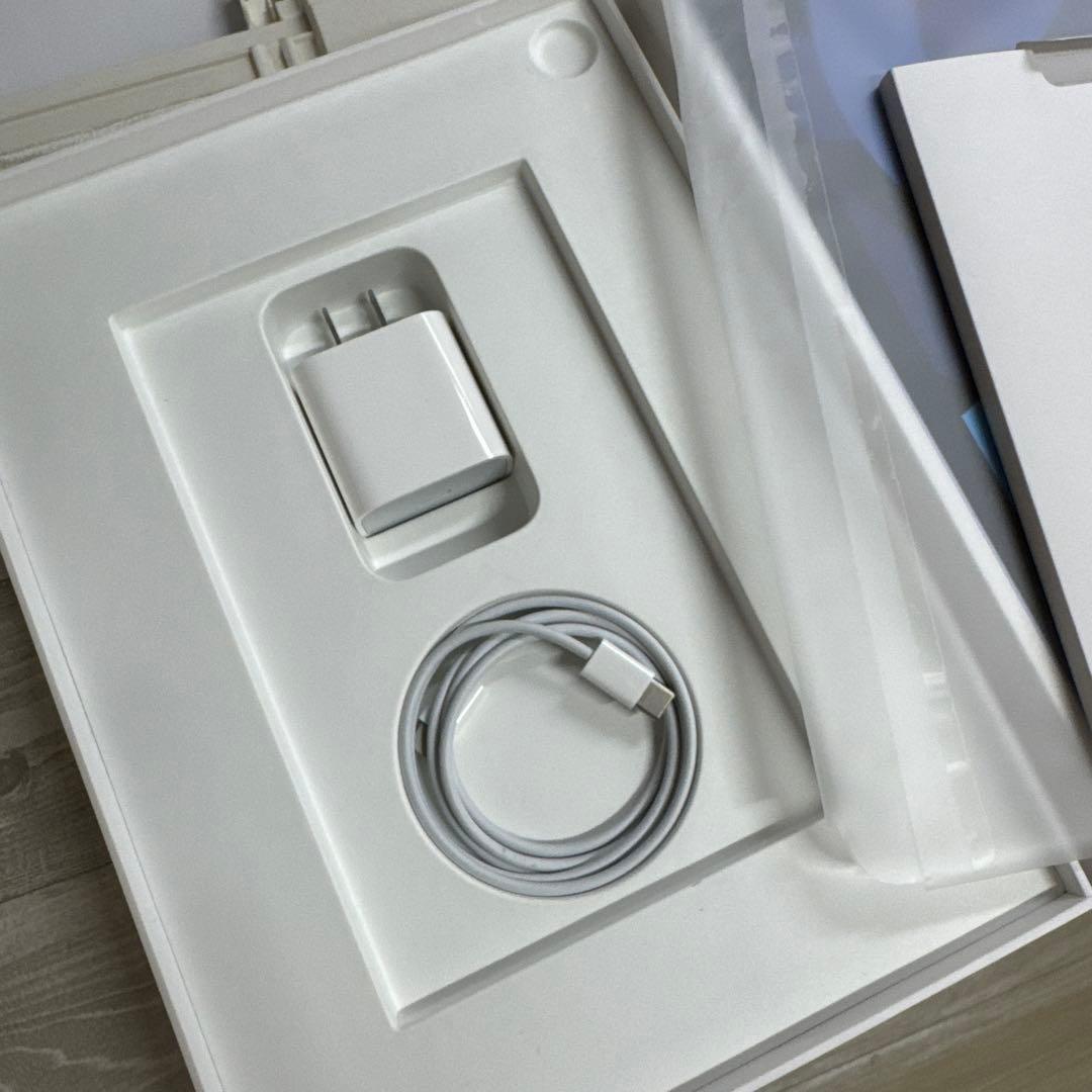 【超美品】Apple iPad Air 256GB 第４世代 本体+キーボード