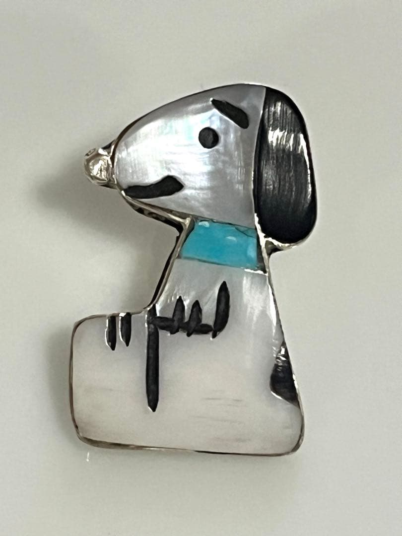 ZUNI Shenel Comosona スヌーピー　ピアス