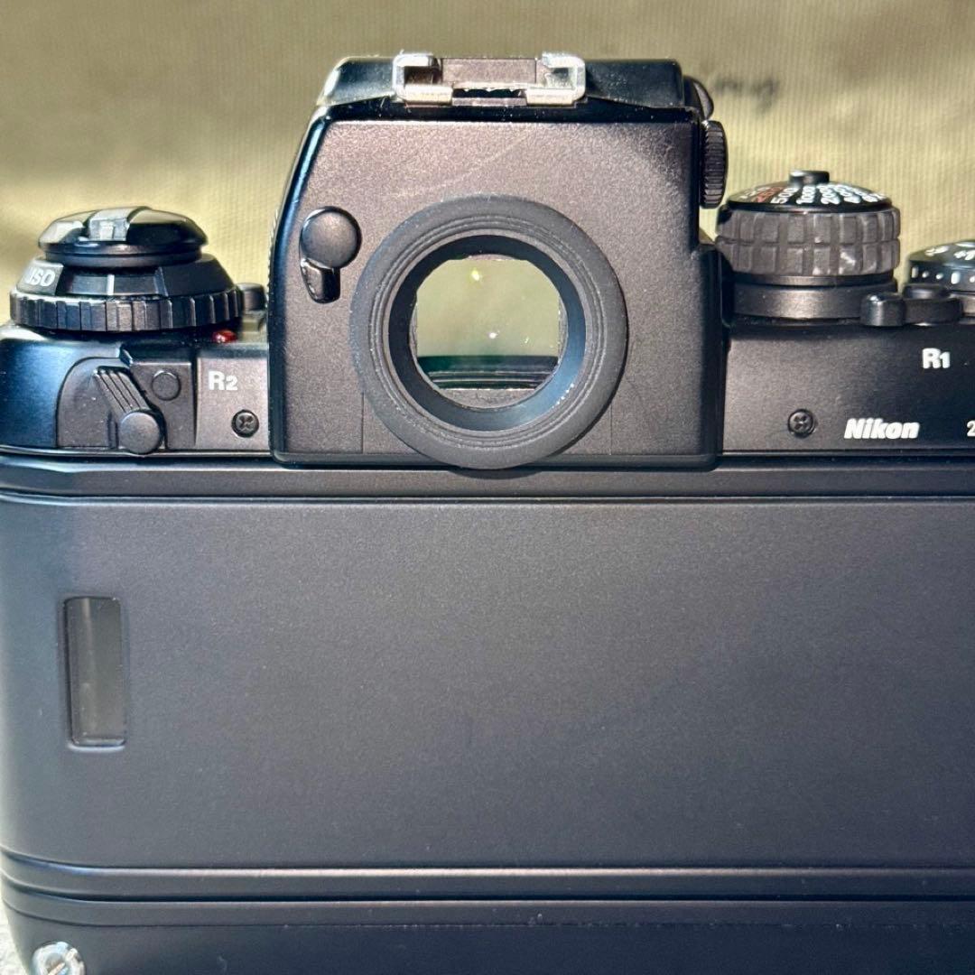 ☆名機 フィルムカメラ Nikon F4 本体のみ