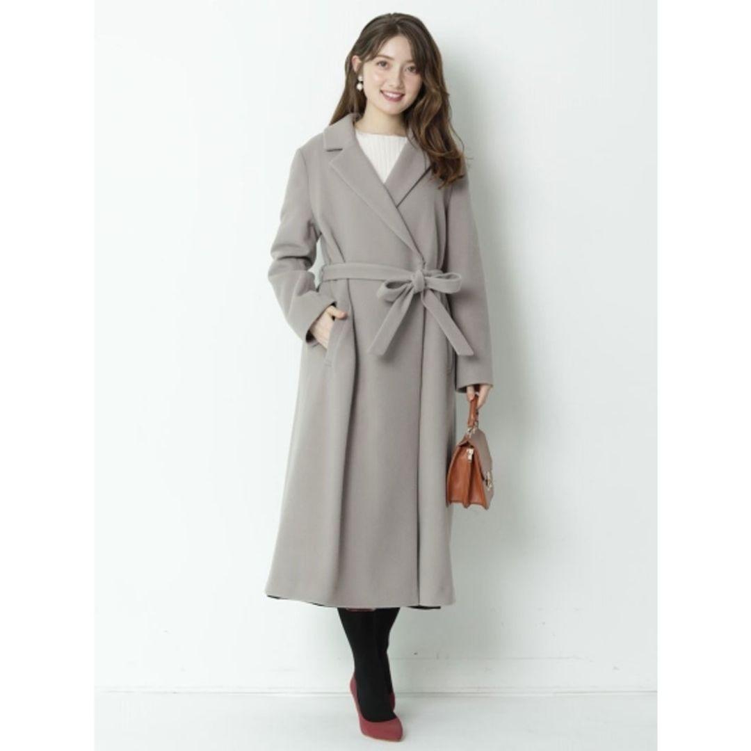 Apuweiser-riche ファー付き ベルテッド ロングコート モカ