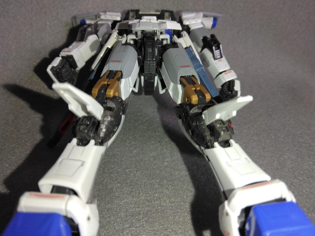 正月価格【塗装済 完成品】RG 1/144 フリーダムガンダム 光沢塗