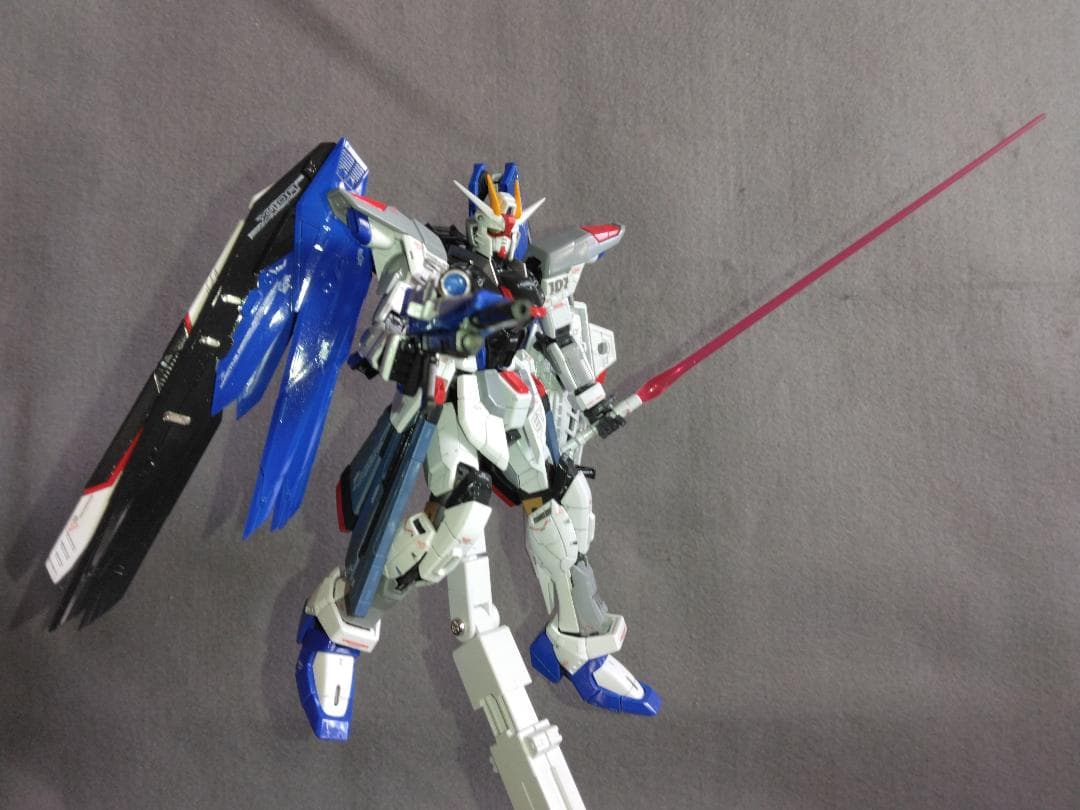 正月価格【塗装済 完成品】RG 1/144 フリーダムガンダム 光沢塗
