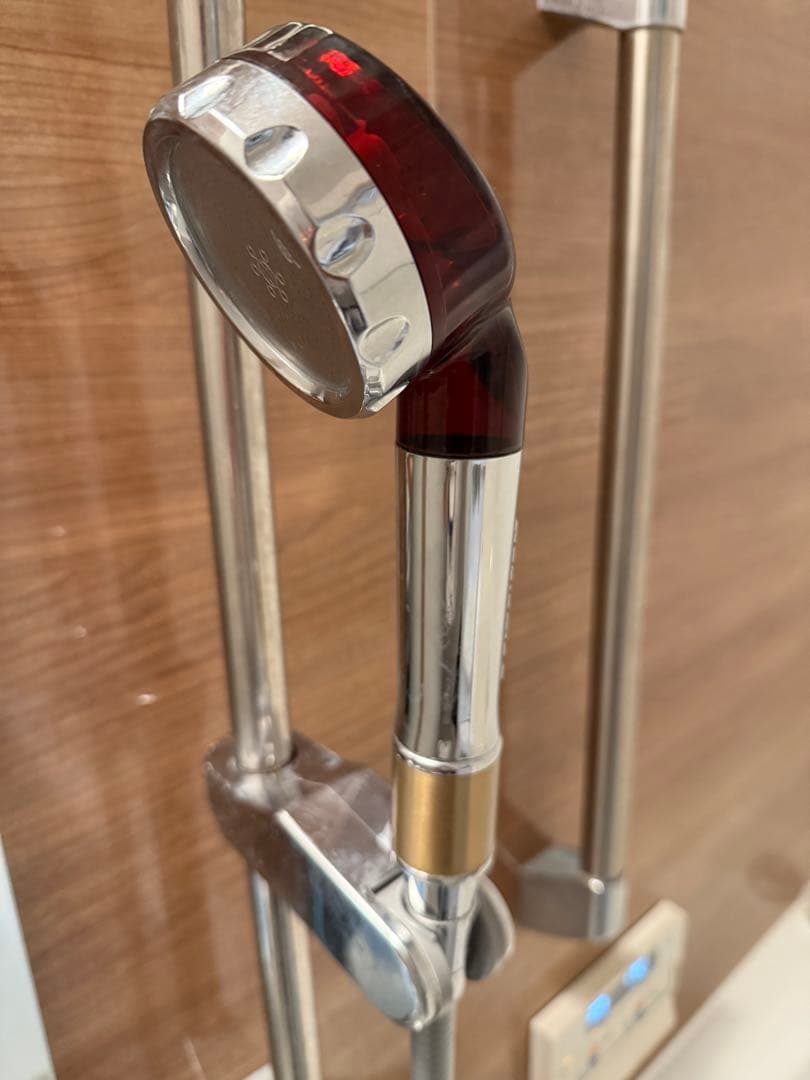 ジェンマジャパン　マルチイオナイザー　シャワーヘッド