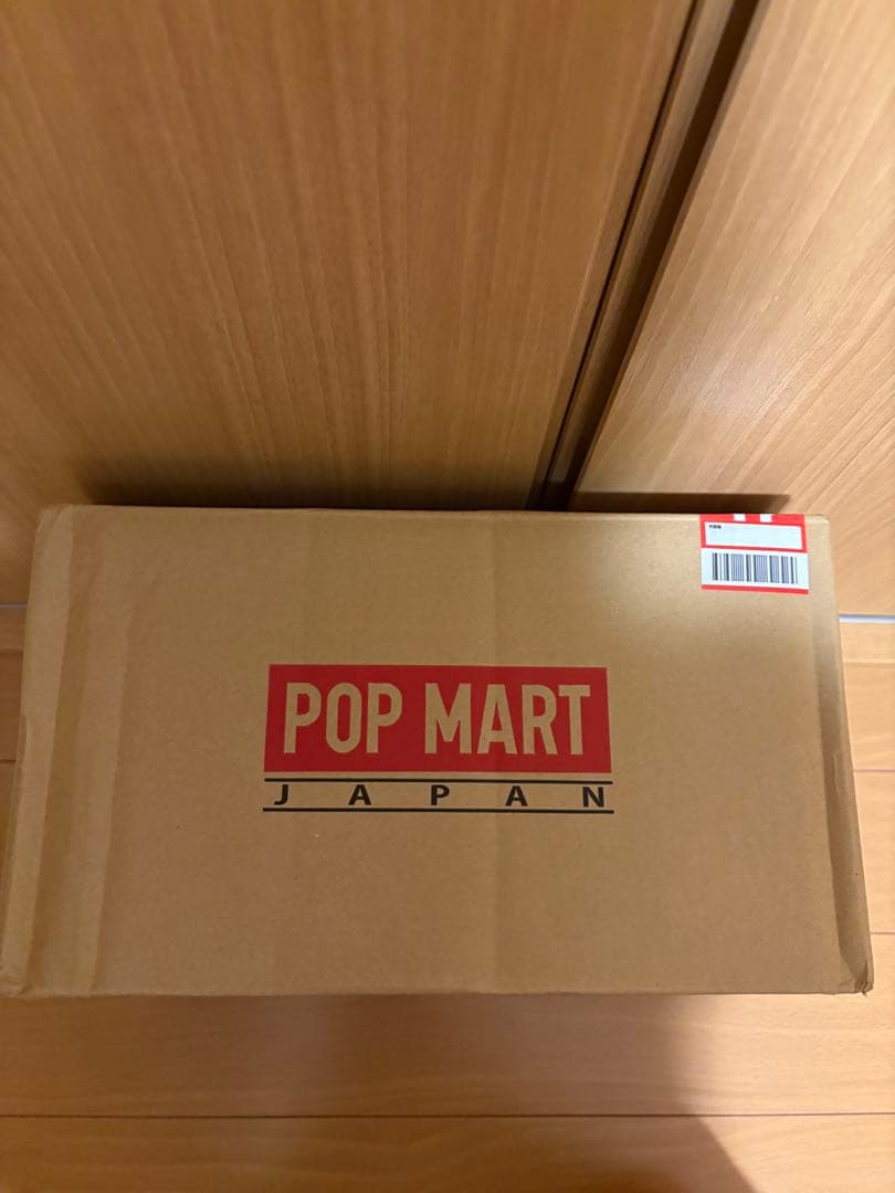 【新品】【最安値】POP MART Big into Energy