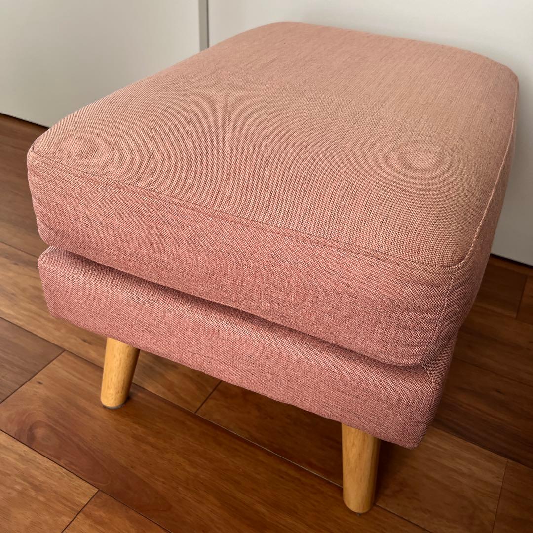 ピンクオットマン