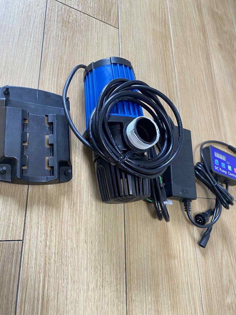 高効率のDEP-8000水中ポンプ、最大流量8000L/H、DC Pump