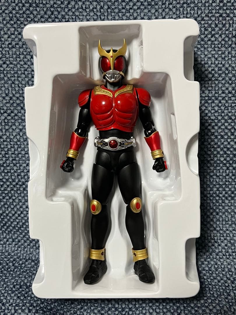 真骨彫　仮面ライダークウガ マイティフォーム 50th Anniversary