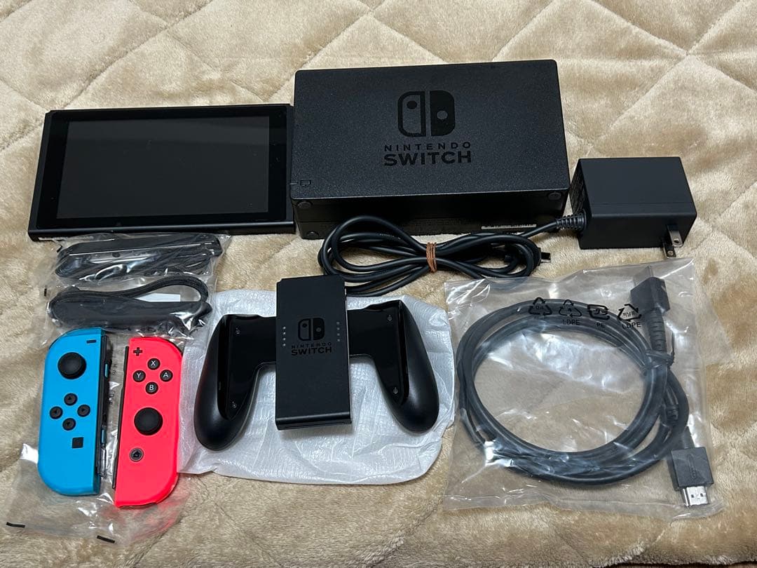 Nintendo Switch 青/赤 Joy-Con付き