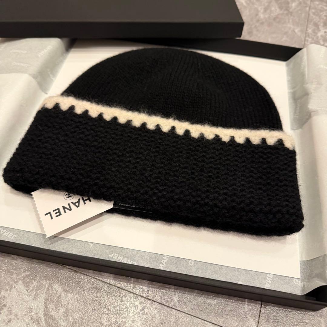即日発送　CHANEL CCマークニット帽 ブラック/ホワイト