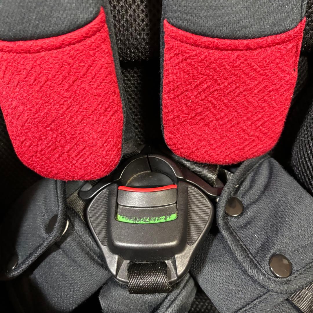 【美品】アップリカ チャイルドシート フラディアグロウDX シックブラック