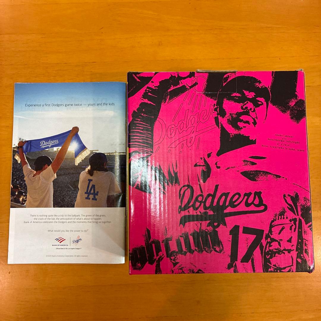 【新品•未開封】9/10ドジャース球場配布　投手大谷翔平ボブルヘッド　冊子付