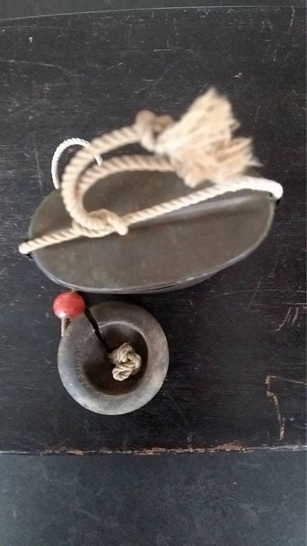 印籠　根付　トンボ玉　提げ物　アンティーク　煙草入れ　印鑑　緒締め　古道具