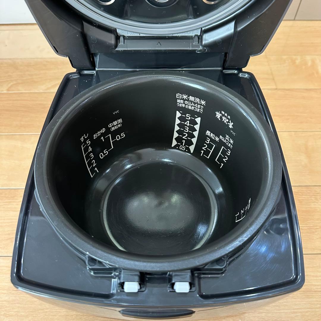 22年製のMITSUBISHI NJ-VVD10-B IHジャー炊飯器 5.5合