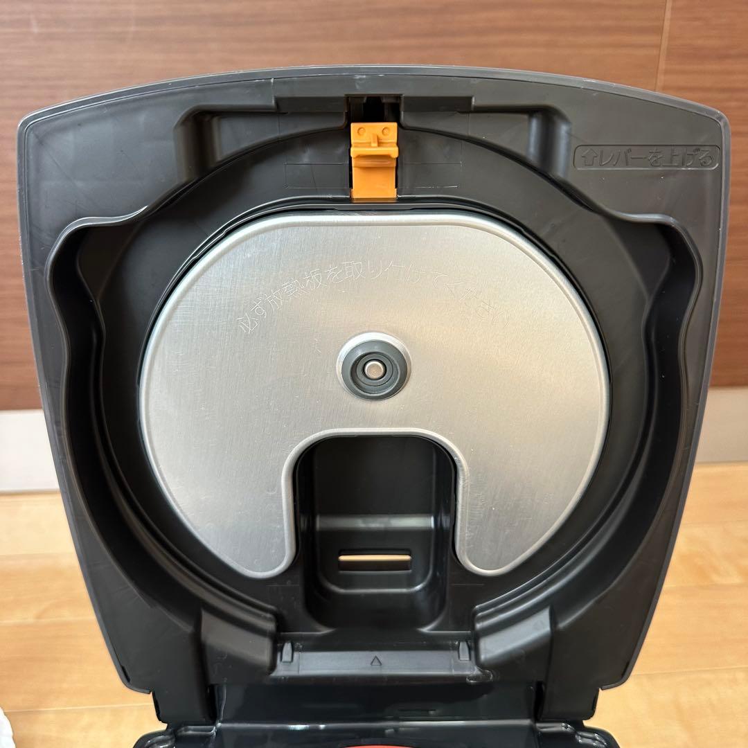 22年製のMITSUBISHI NJ-VVD10-B IHジャー炊飯器 5.5合