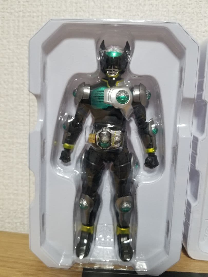 仮面ライダーバース　真骨彫　アーツ