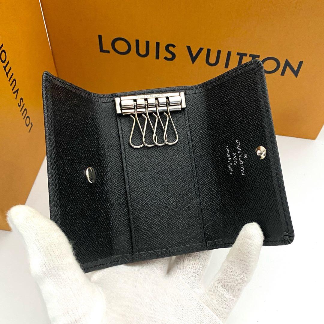 使用わずか　ルイヴィトン　タイガ　キーケース　ミュルティクレ4