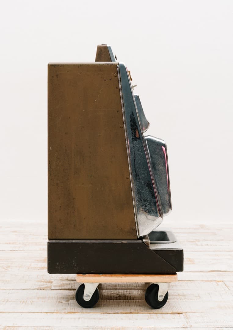 カジノ ヴィンテージ スロット 実機 インテリア 店舗 什器