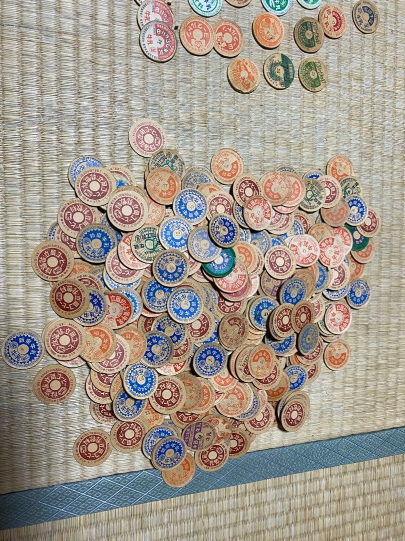 アニメ　野球選手　牛乳瓶の蓋　紙メンコ　レトロ　 瓶牛乳蓋　バラ売り可