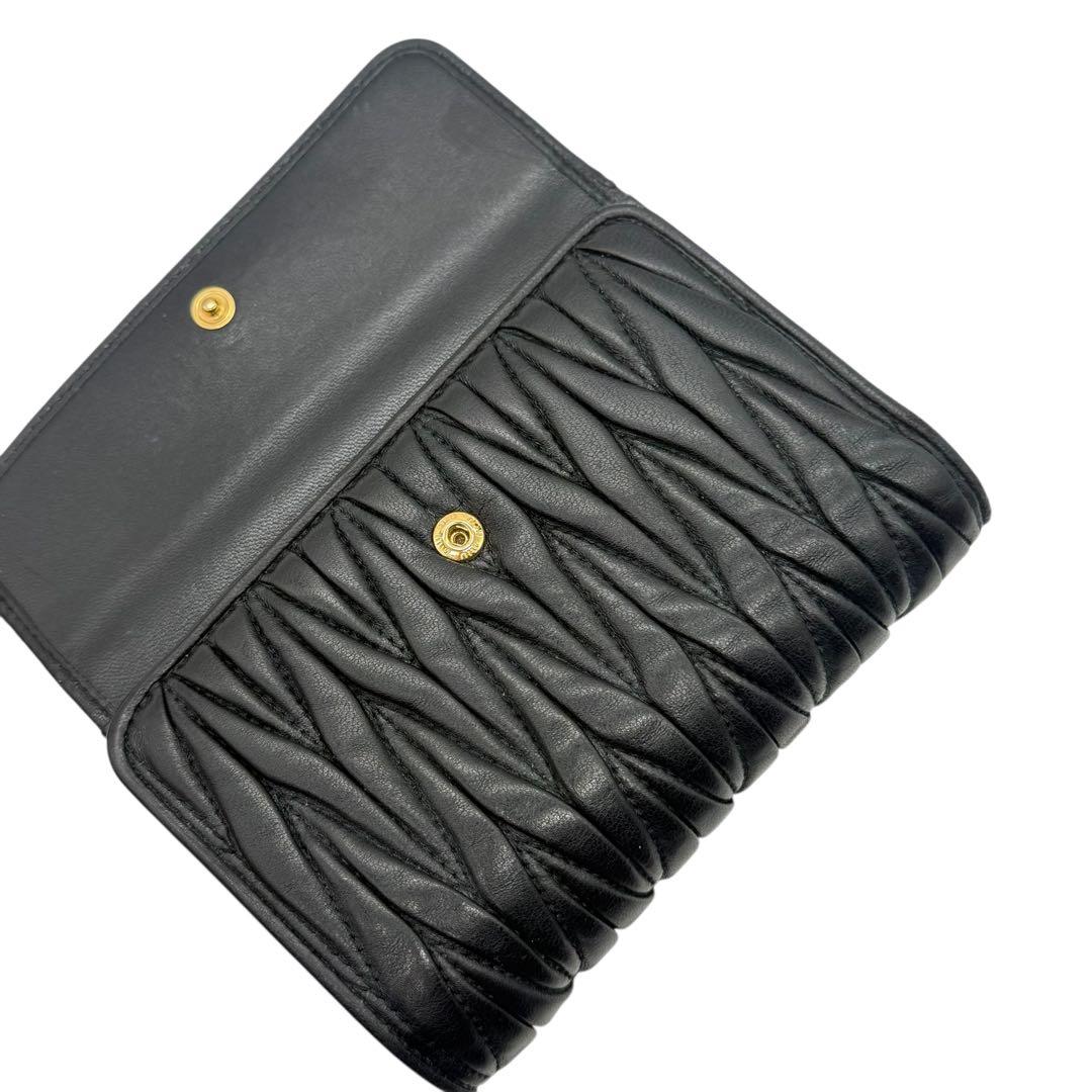 【美品 正規品 】 miumiu マテラッセ 二つ折り財布 RFID搭載