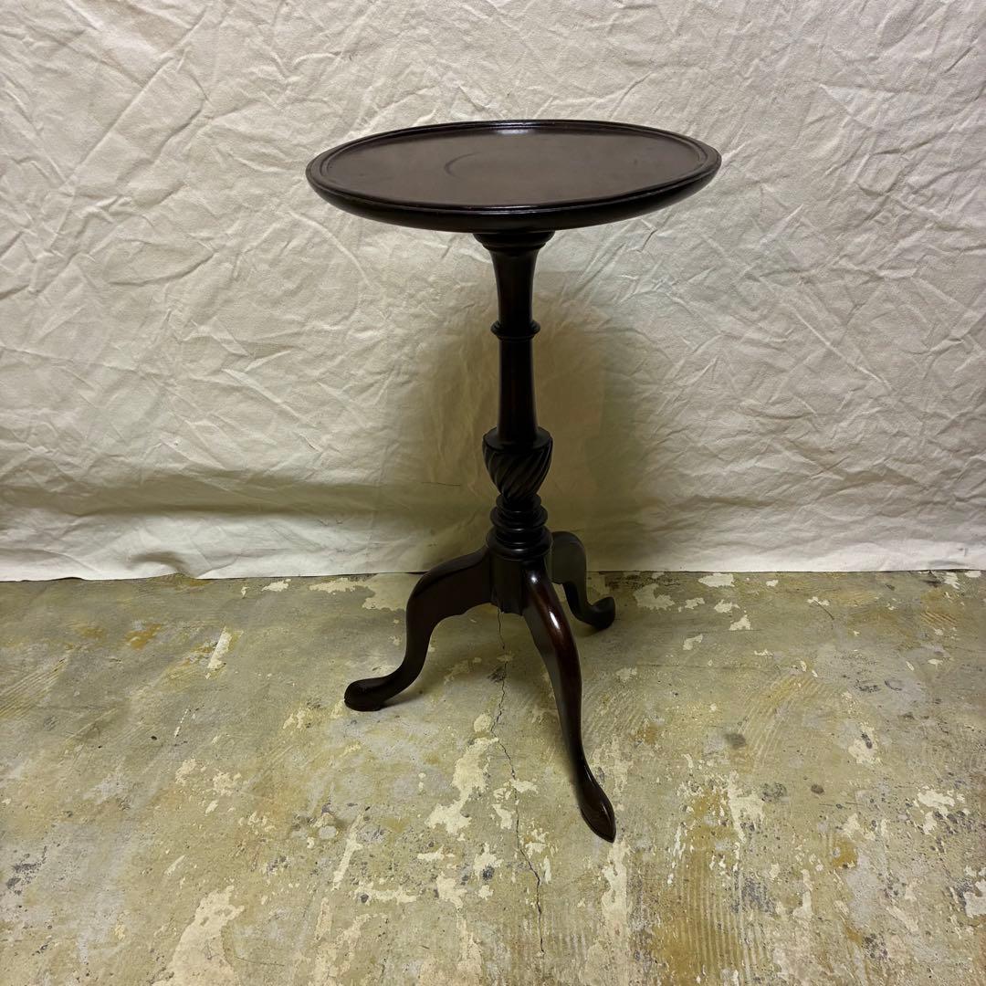 Lloyd's Antiques ワインテーブル