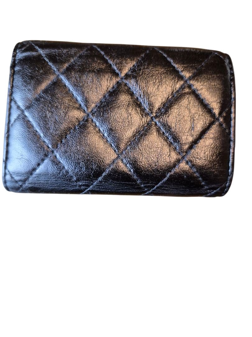 CHANEL　シャネル　マトラッセ　シルバー金具　Wホックフラップ　三つ折り財布