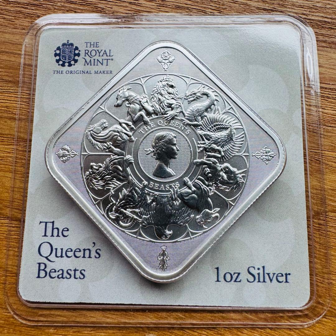 クイーンズビースト　コンプリーター　1オンス　各2枚づつ　（計4オンス）