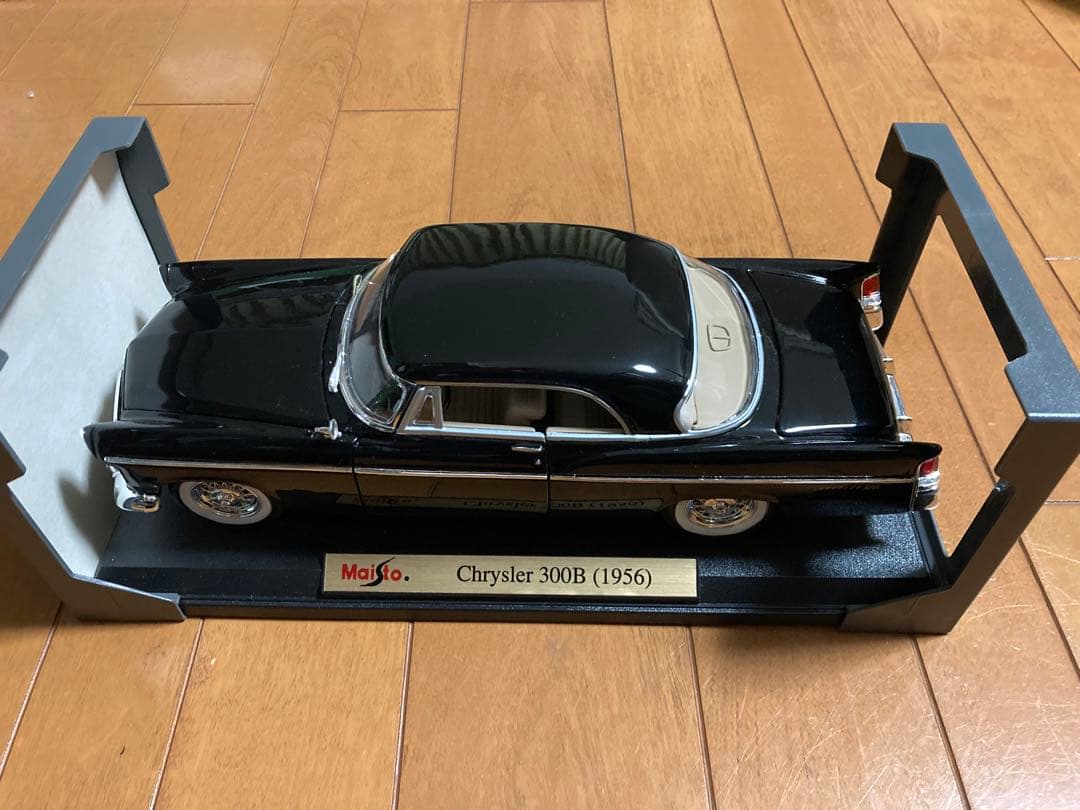 Maisto Chrysler 300B (1956) ミニカー