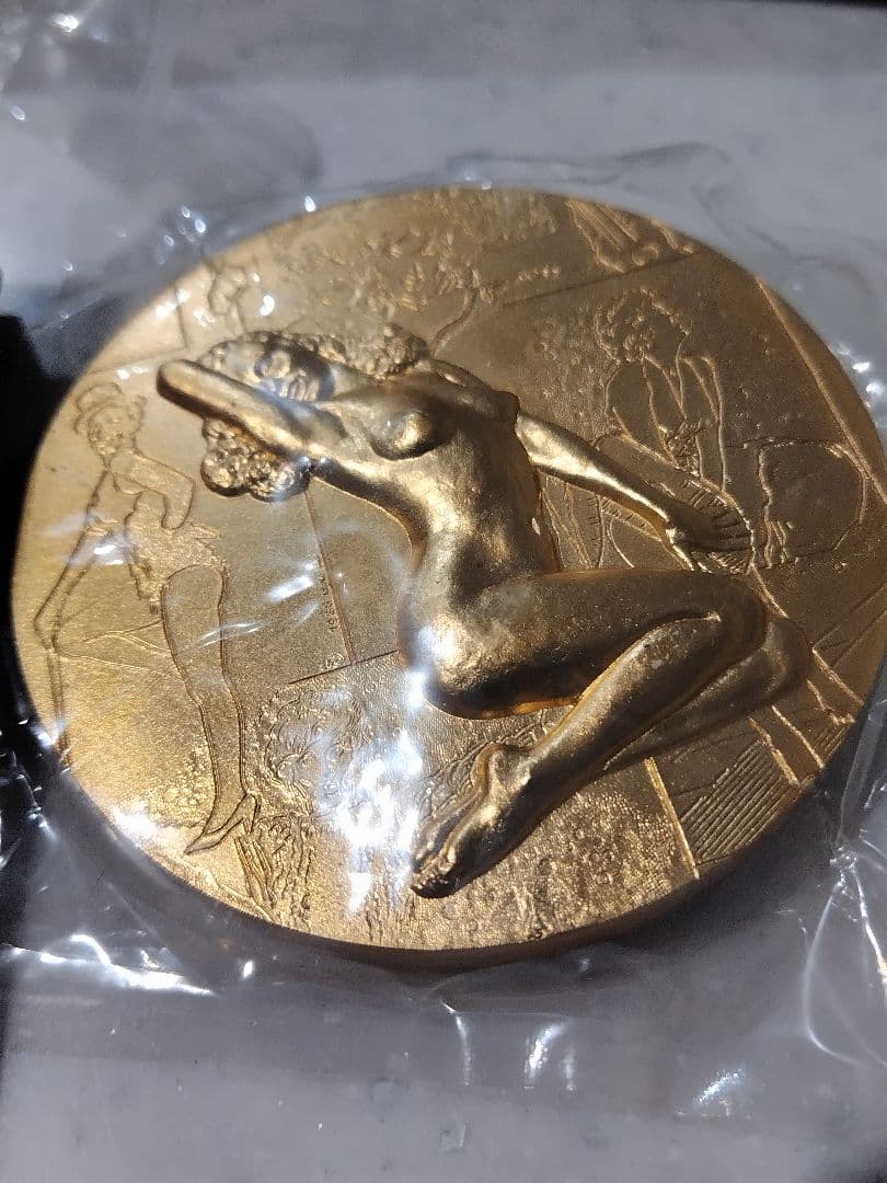 マリリン・モンロー メダルとポストカードセット