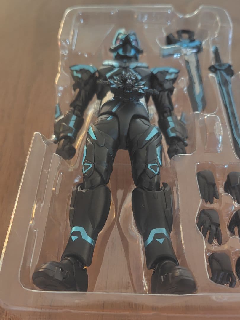 S.H.Figuarts 仮面ライダーXギーツ クロスギーツ