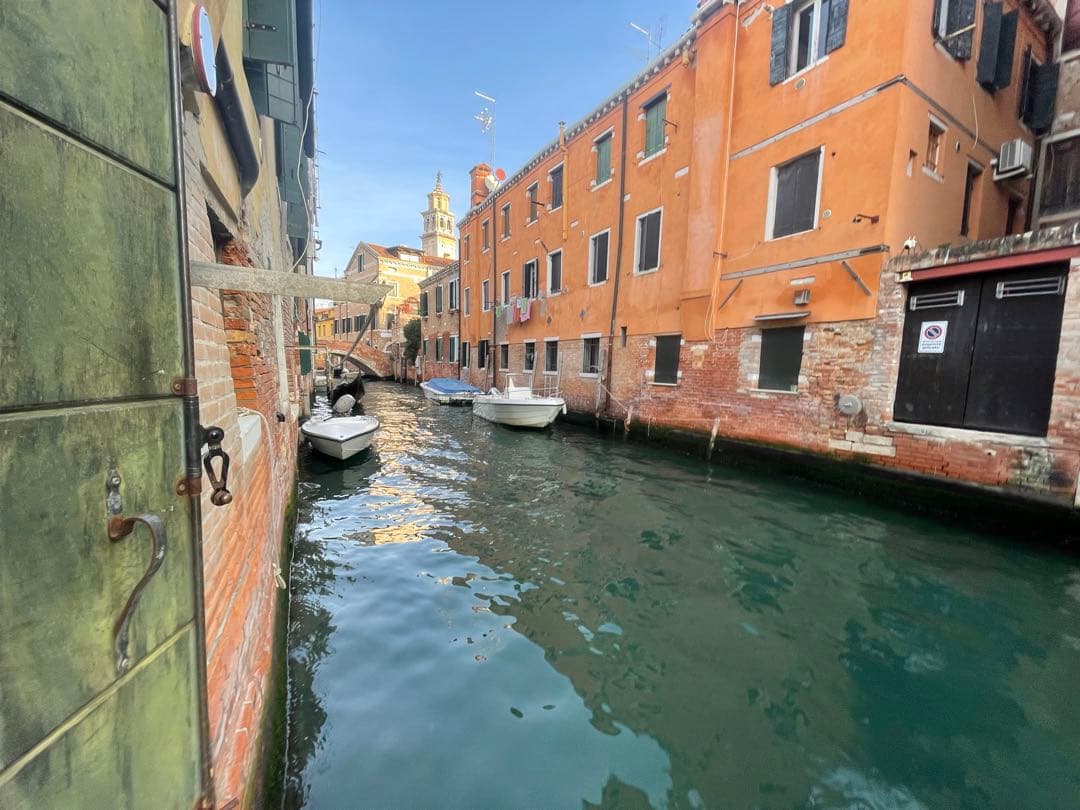 「ベネツィアの海に浮かぶゴンドラ」イタリア現地特別限定品