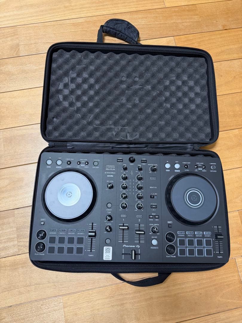 Pioneer DJ DDJ-FLX4 DJコントローラー、ケースセット