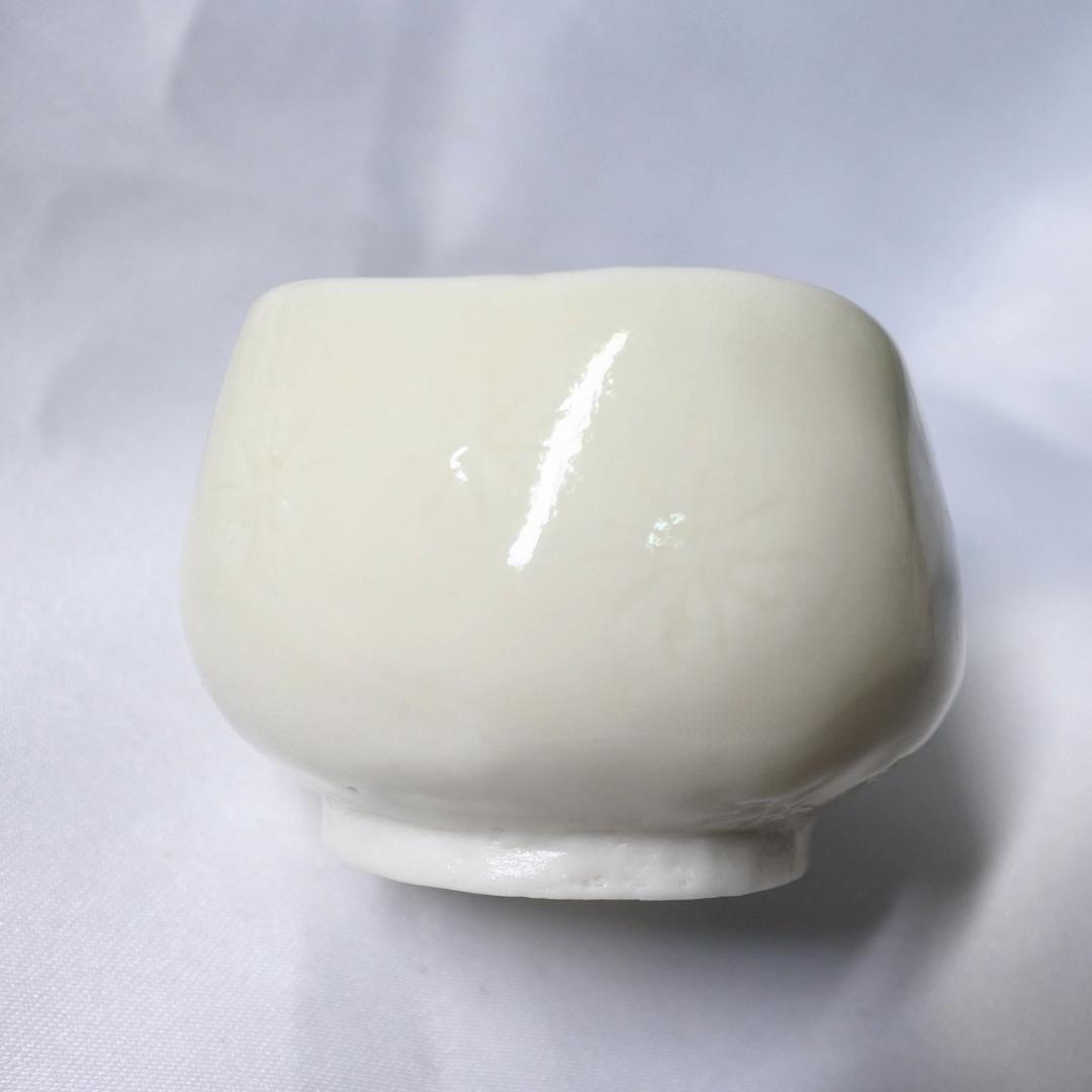 ◇美品◇ 松文 白高麗ぐい呑み 井高帰山 帰山作 酒器 盃 Lucario