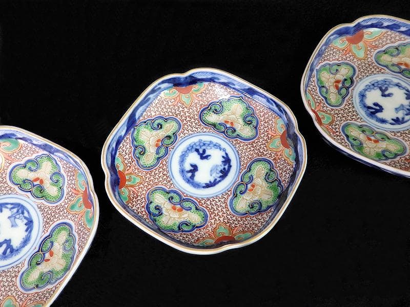 大聖寺伊万里　金襴手　毘沙門亀甲紋に松竹梅　四方角皿３枚　C775AS-fbbj