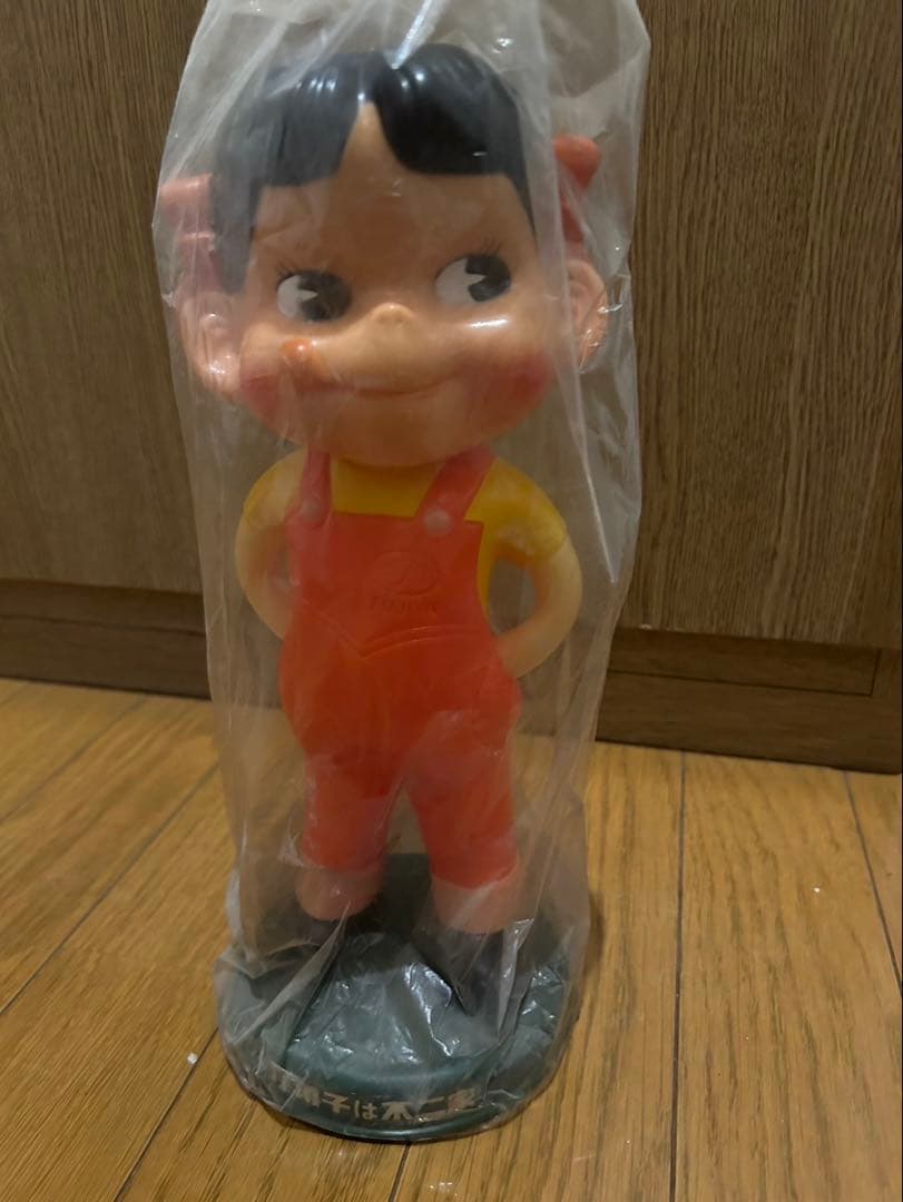 ペコちゃん 人形
