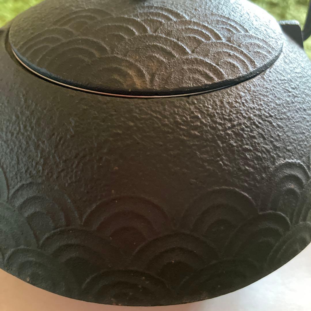 波模様 鋳鉄製鉄瓶 ステンレス茶こし付き