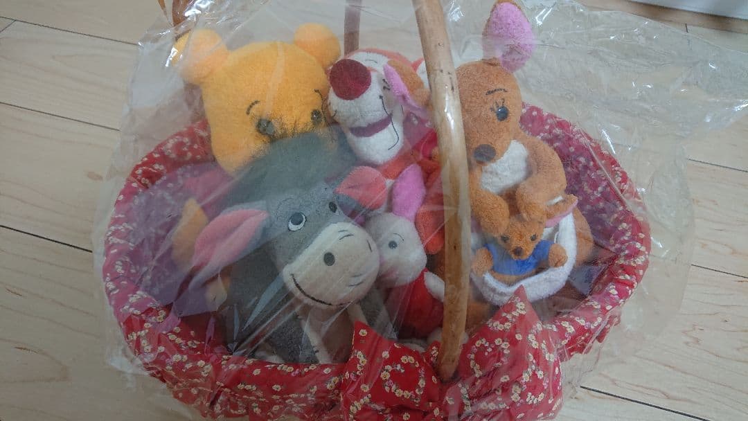 くまのプーさん ぬいぐるみセット バスケット入り