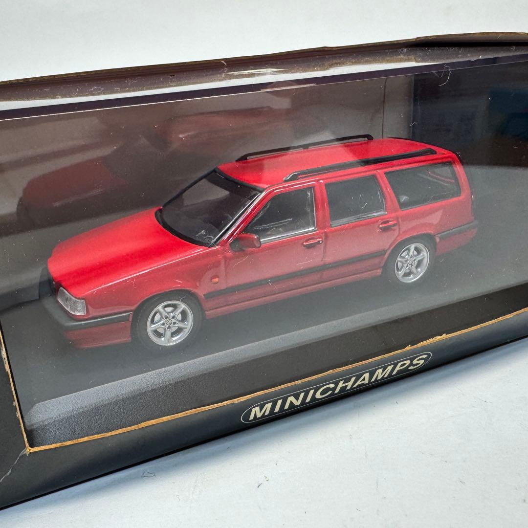 希少 ミニチャンプス 1/43 ボルボ 850 ワゴン エステート レッド