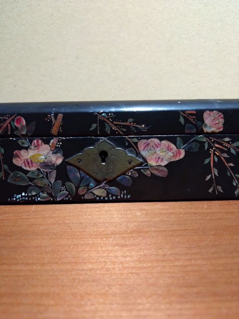 梶井さん専用です。江戸時代 長崎螺鈿 梅と鶯 花紋 小箱