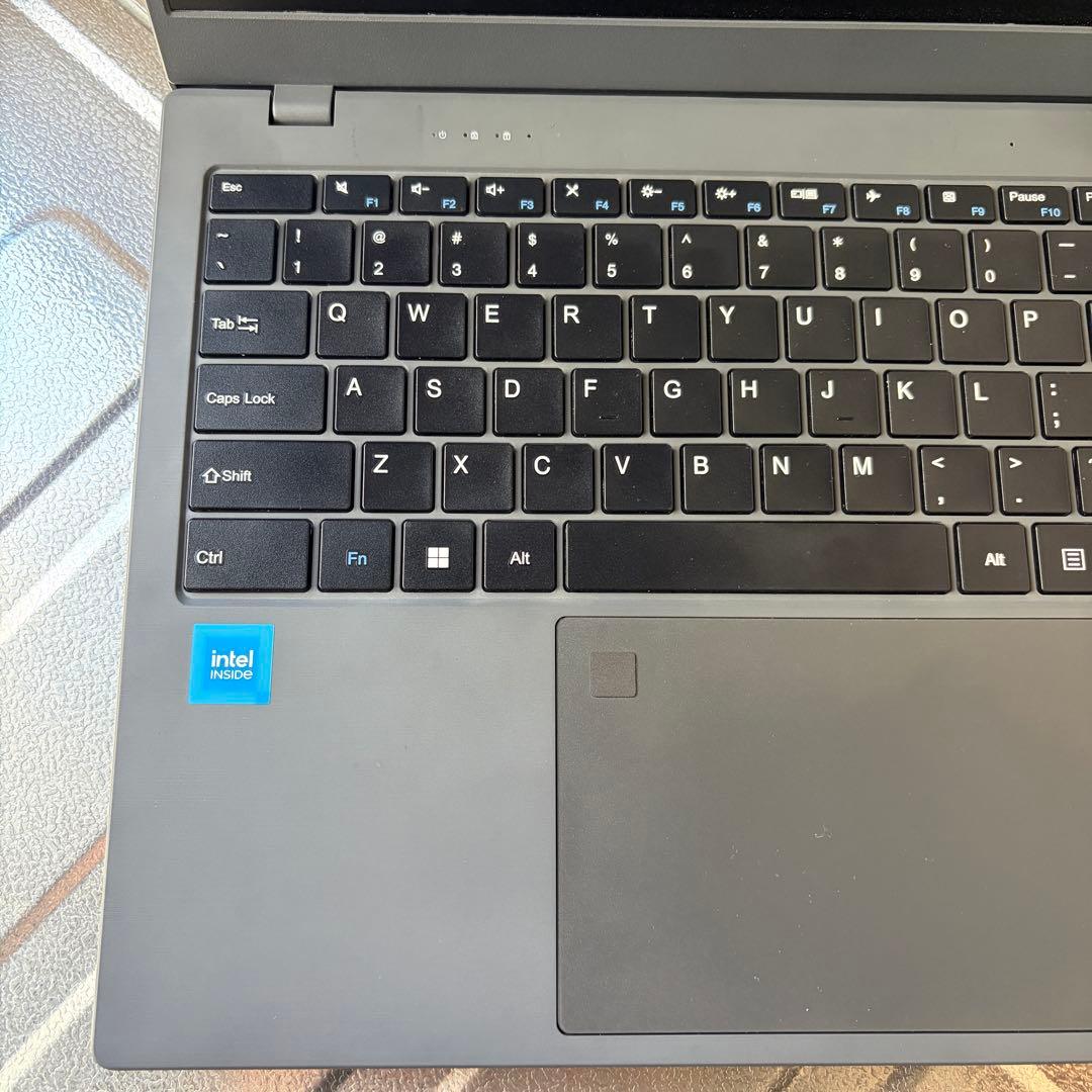 N95 ノートPC 15.6型 12GB/512GB 指紋認証 Win11Pro