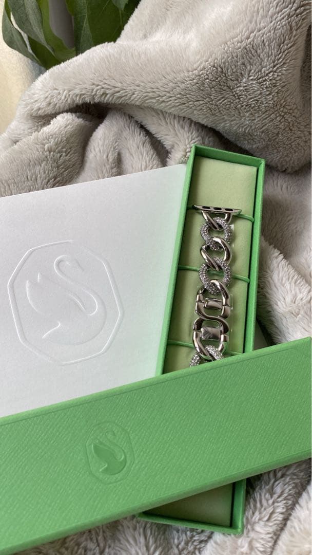 SWAROVSKI スワロフスキー　sparkring チェーンストラップ