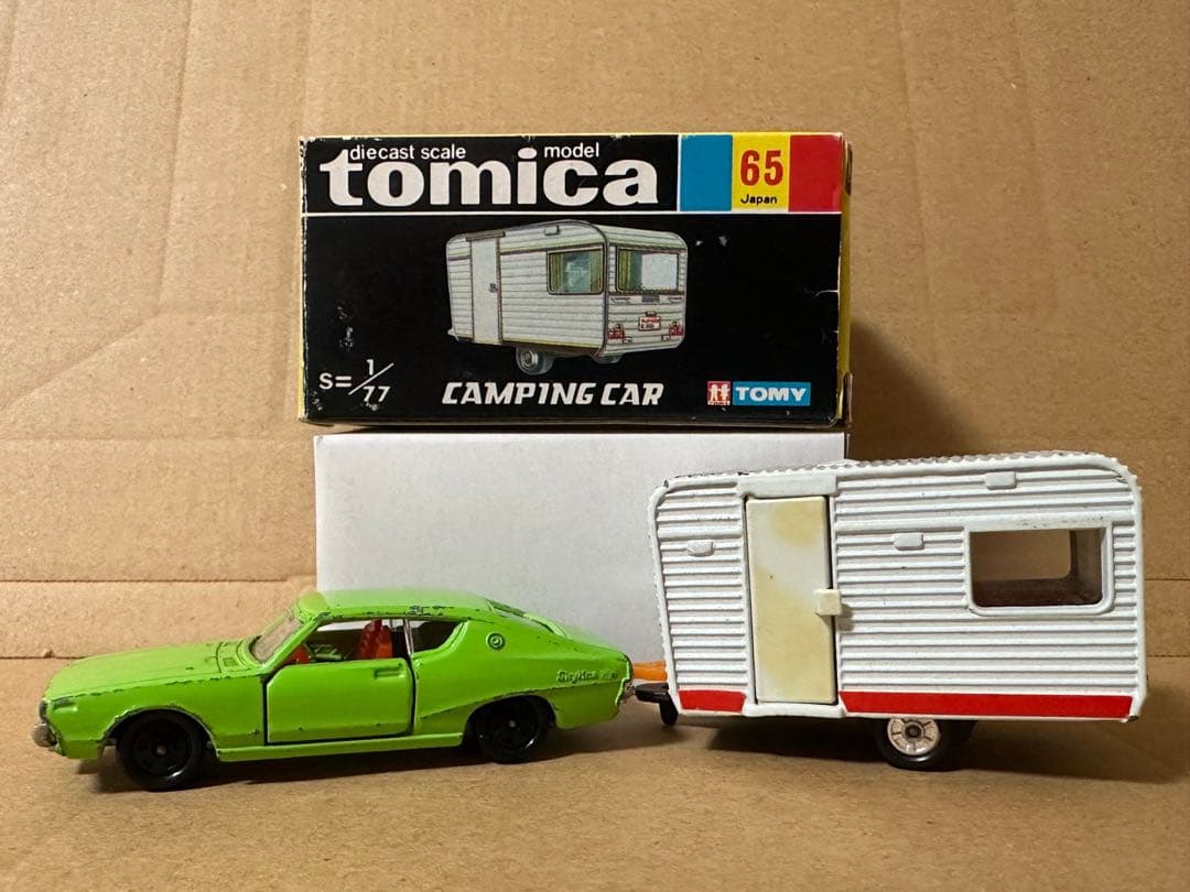 トミカ黒箱65フランスベッドキャンピングカースカイライン岩石落としスタント日本製