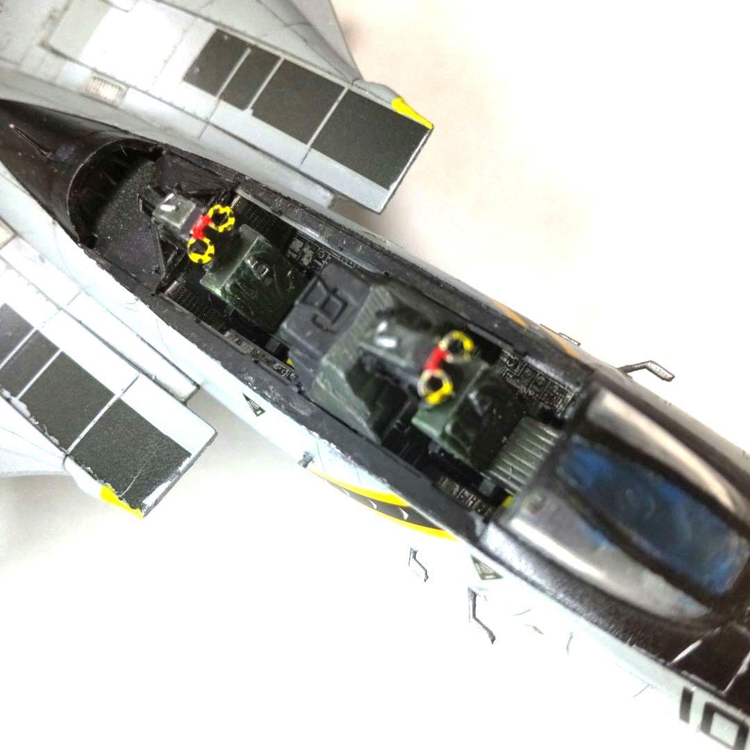 【完成品】 F-14B トムキャット ジョリー ロジャーズ 1/72