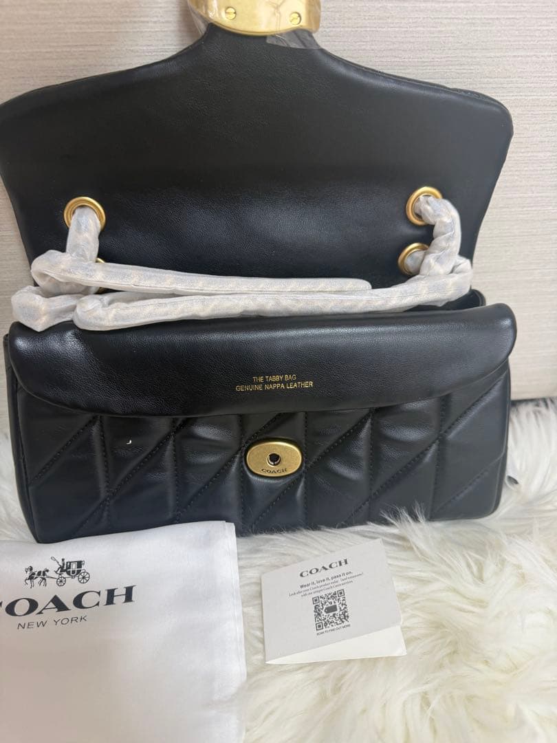COACH ブラック キルティングショルダーバッグ26cm