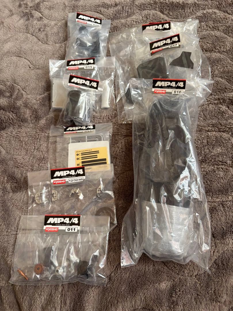 ディアゴスティーニ　マクラーレンホンダMP4/4組立キット全パーツ