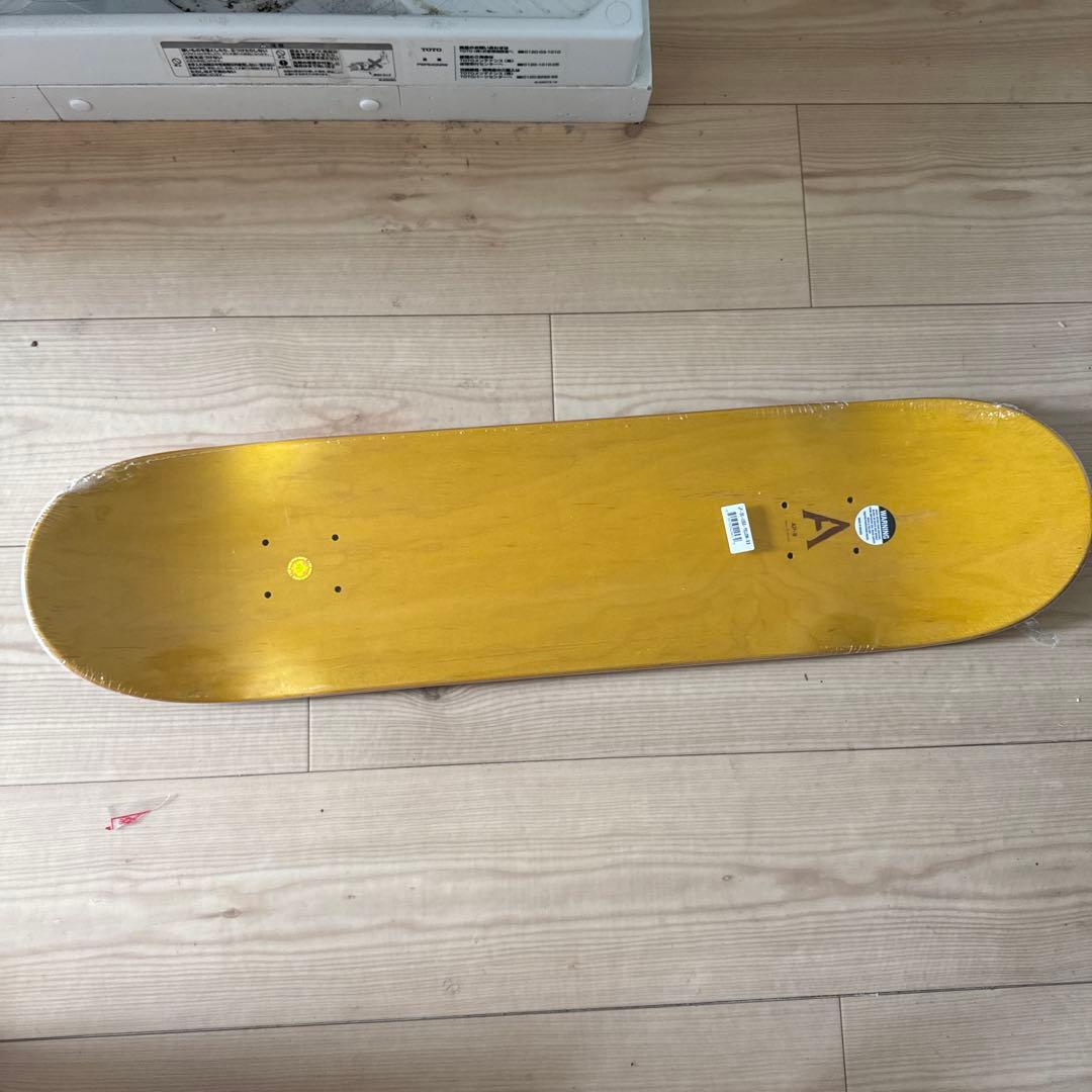 April スケートボードデッキ イエロー8インチ