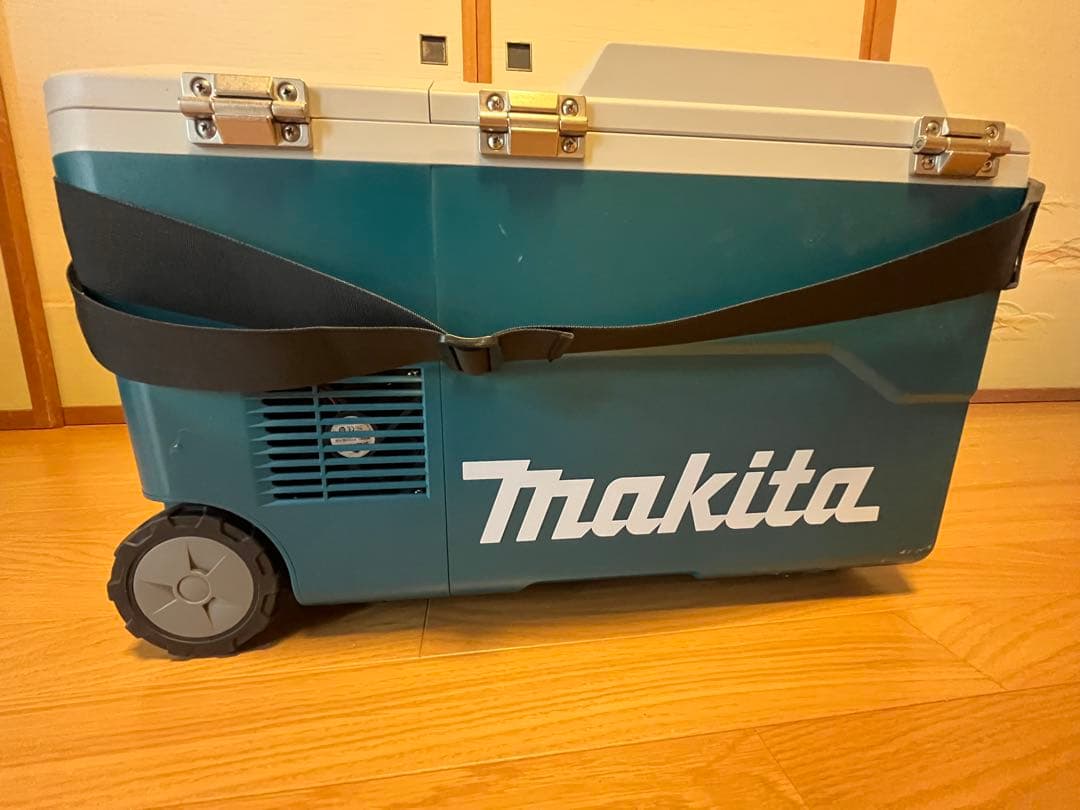 【送料無料】マキタ(makita) コードレス冷温CW001G