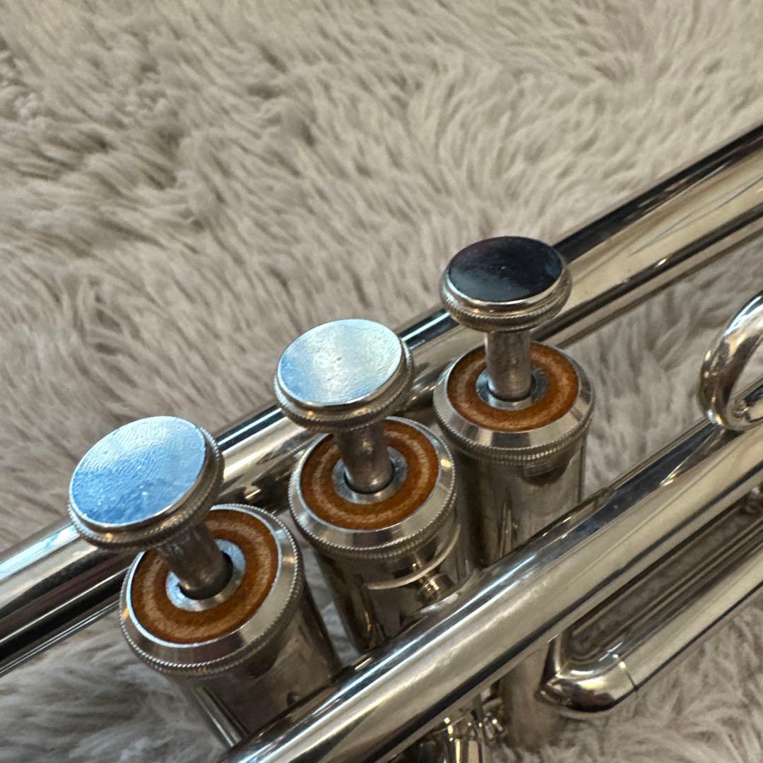 シルバー トランペット 本体 ケース付き