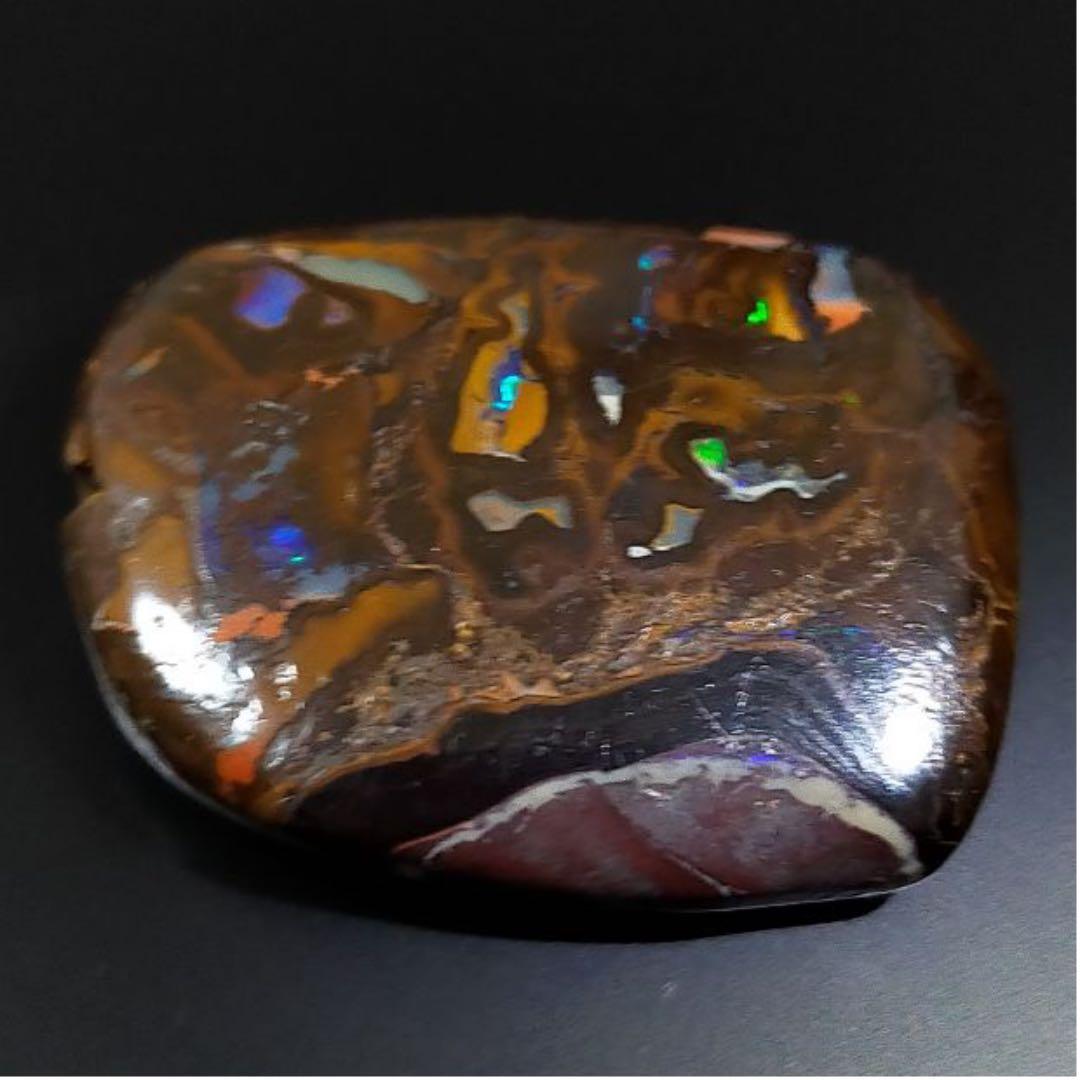 ボルダーオパールのタンブル①