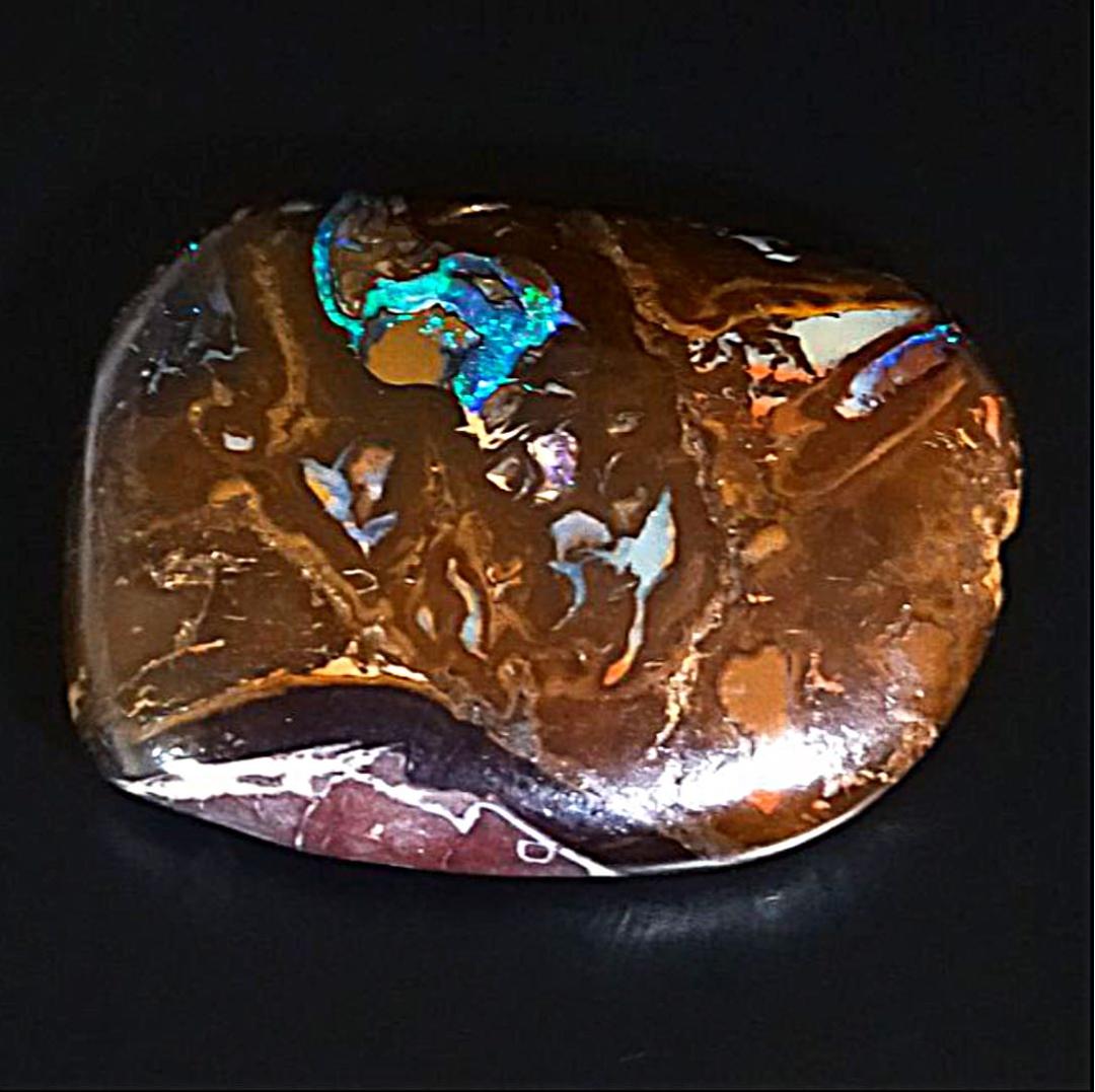 ボルダーオパールのタンブル①